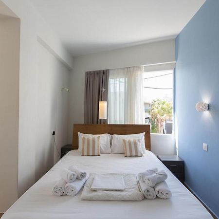 Theo Apartments 罗希姆诺 外观 照片