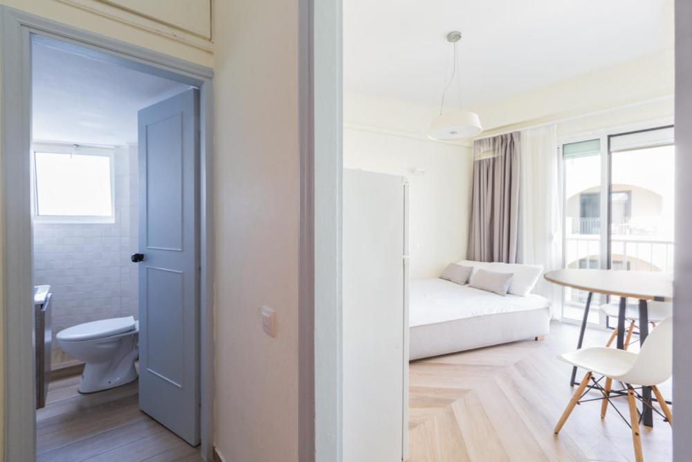 Theo Apartments 罗希姆诺 外观 照片