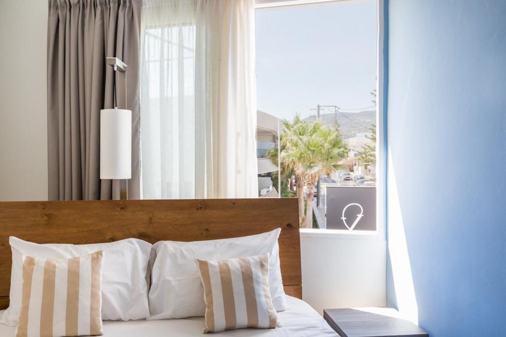 Theo Apartments 罗希姆诺 外观 照片